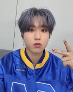 230602-STRAY-KIDS-Instagram-Update-Han-documents-1.jpeg